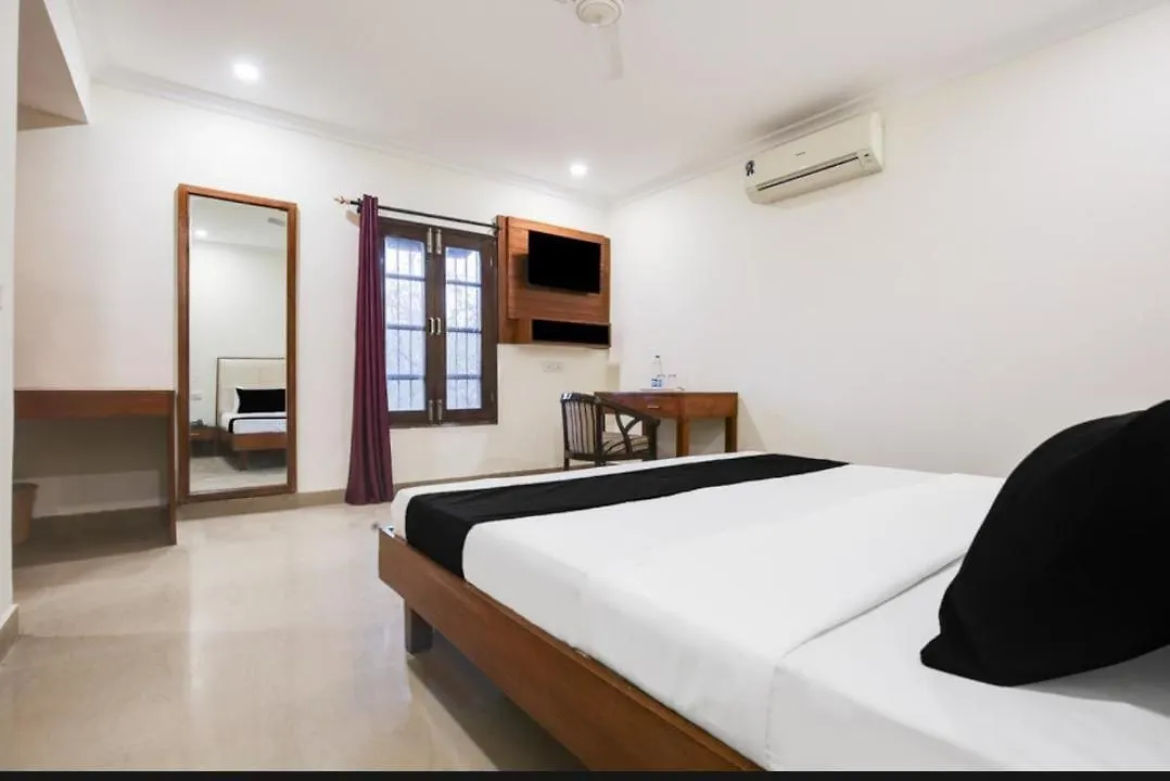 Hotel Lotus Inn Chandīgarh