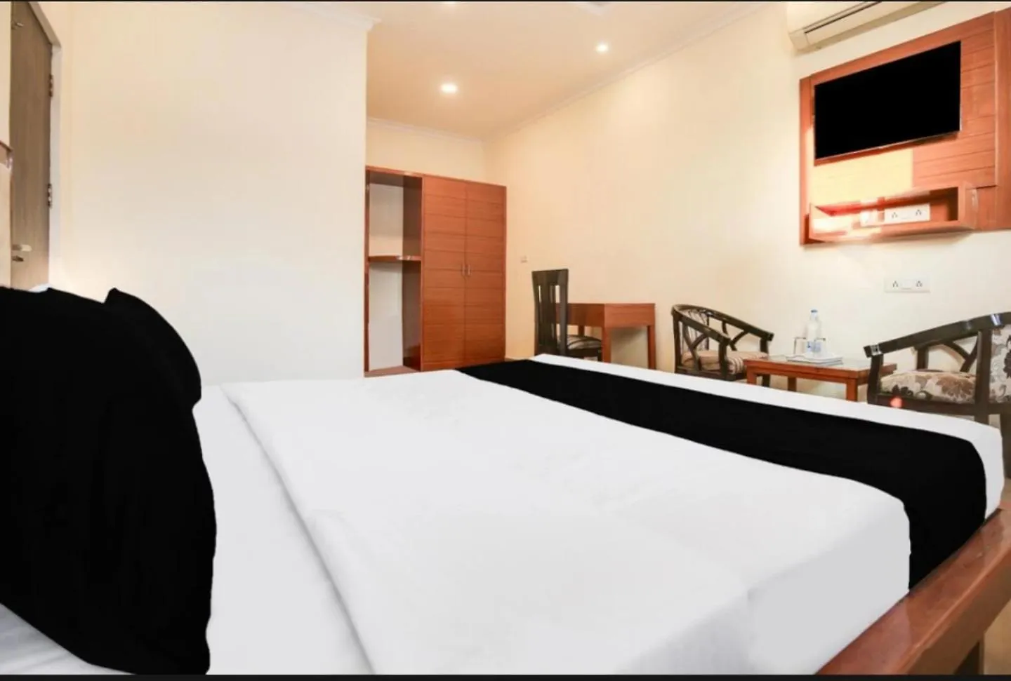 ***  Hotel Lotus Inn Chandīgarh India